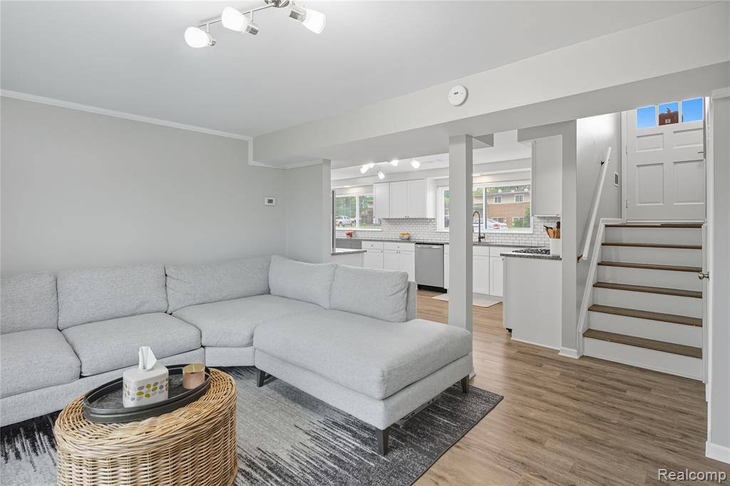 Sterling Heights, MI 48313,12133 Chattman Drive