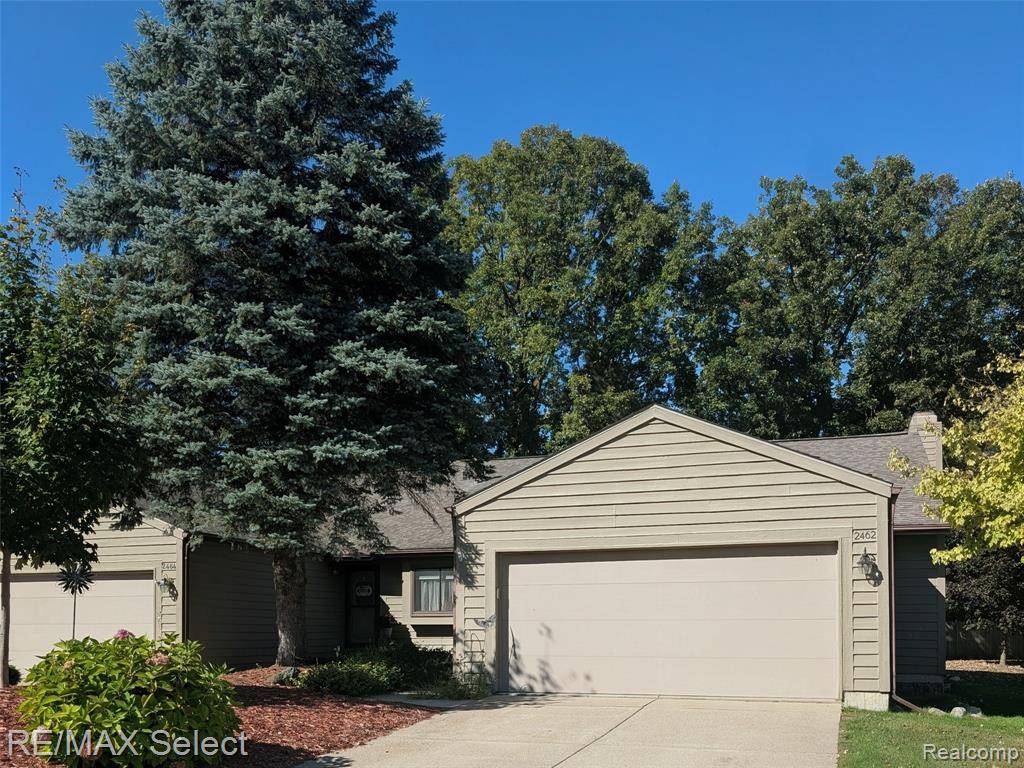 Flint, MI 48532,2462 Valley Oaks Circle