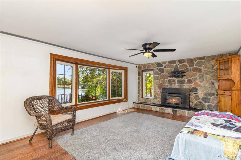 Fenton, MI 48430,18453 Pellett Court