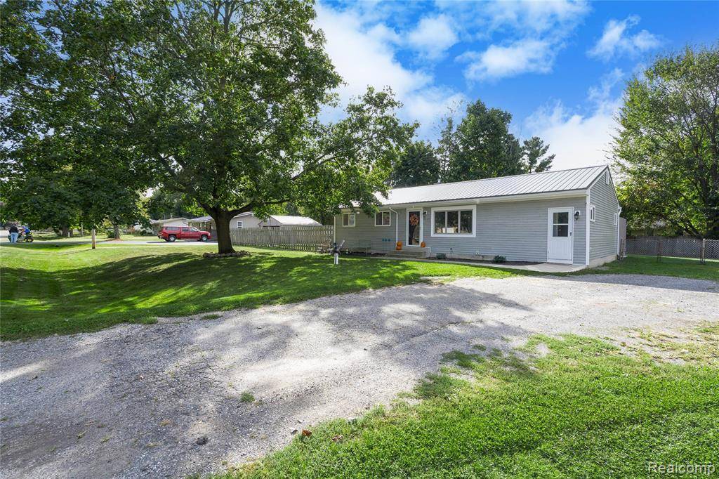 Clio, MI 48420,9115 Maplewood Drive