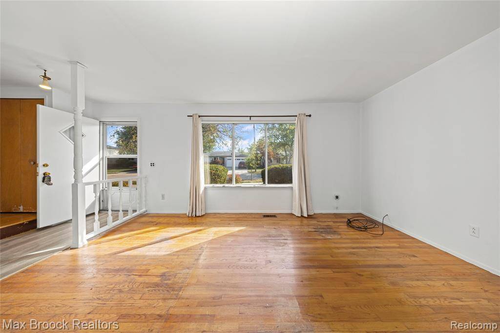 Oak Park, MI 48237,14670 Talbot Street