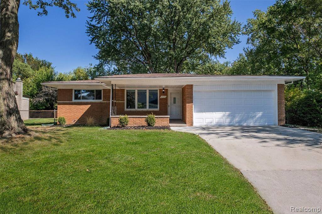 Clinton Twp, MI 48035,35016 Bobcean Road