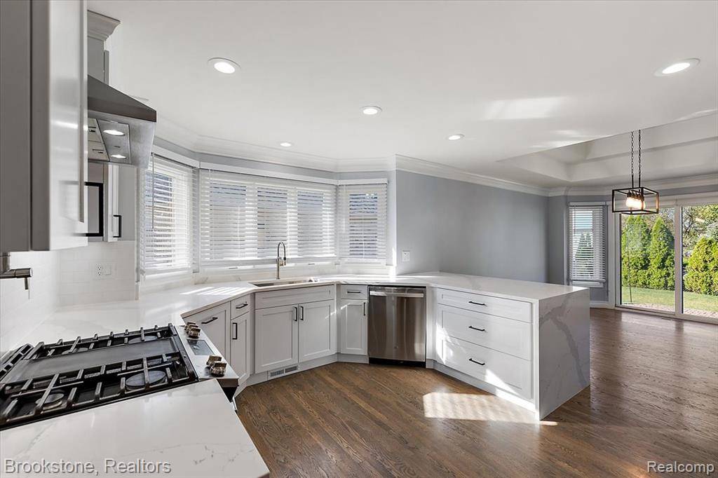 Macomb, MI 48042,54643 Berryfield Drive
