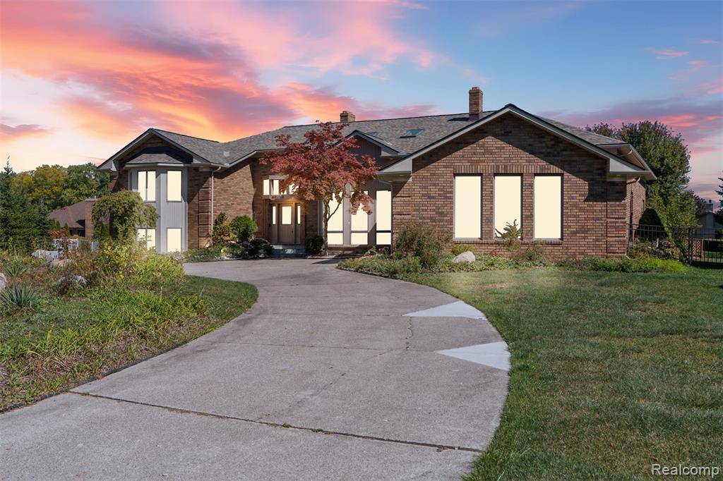 Clinton Twp, MI 48036,37418 Fiore Trail