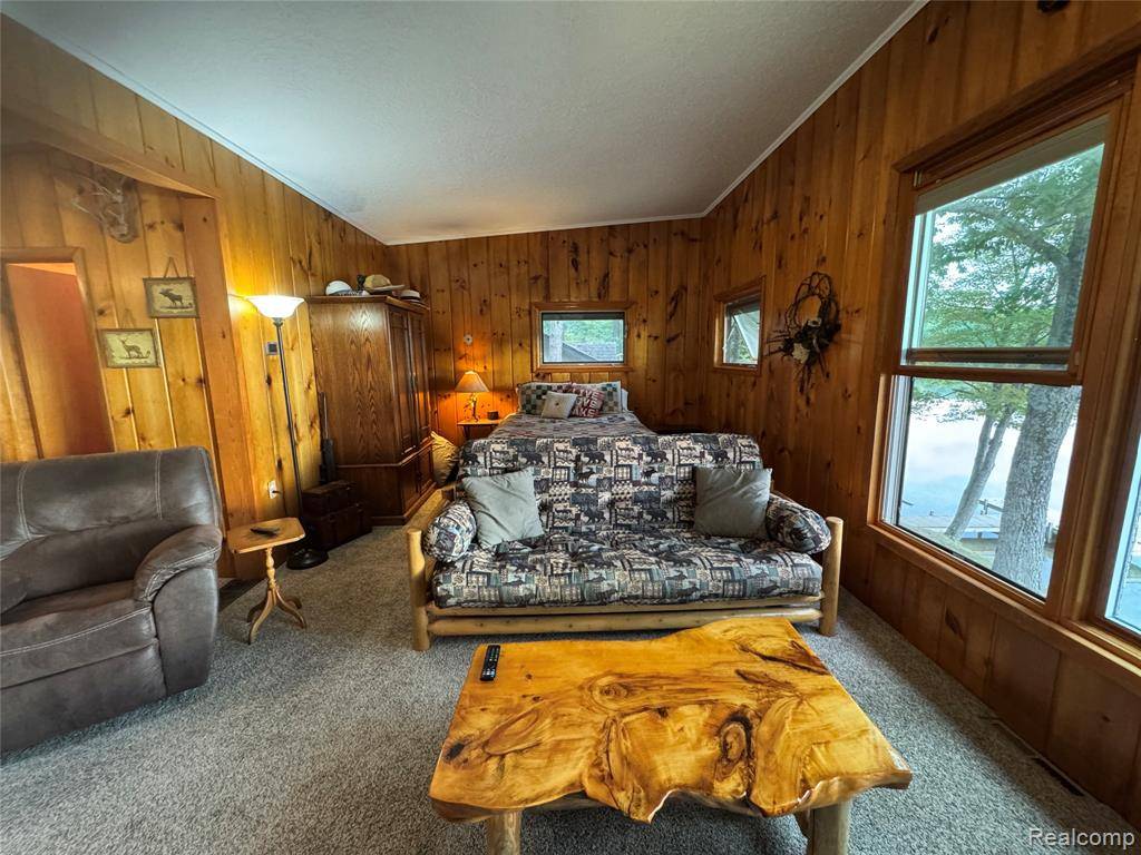 Rose City, MI 48654,5999 Oak Road