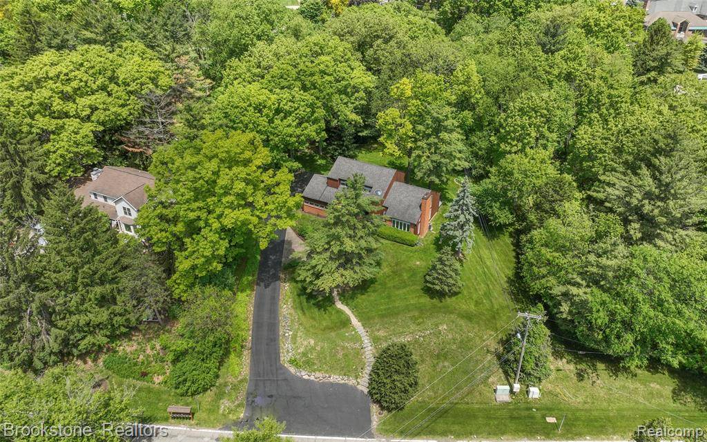 Clarkston, MI,5944 WATERFORD HILL