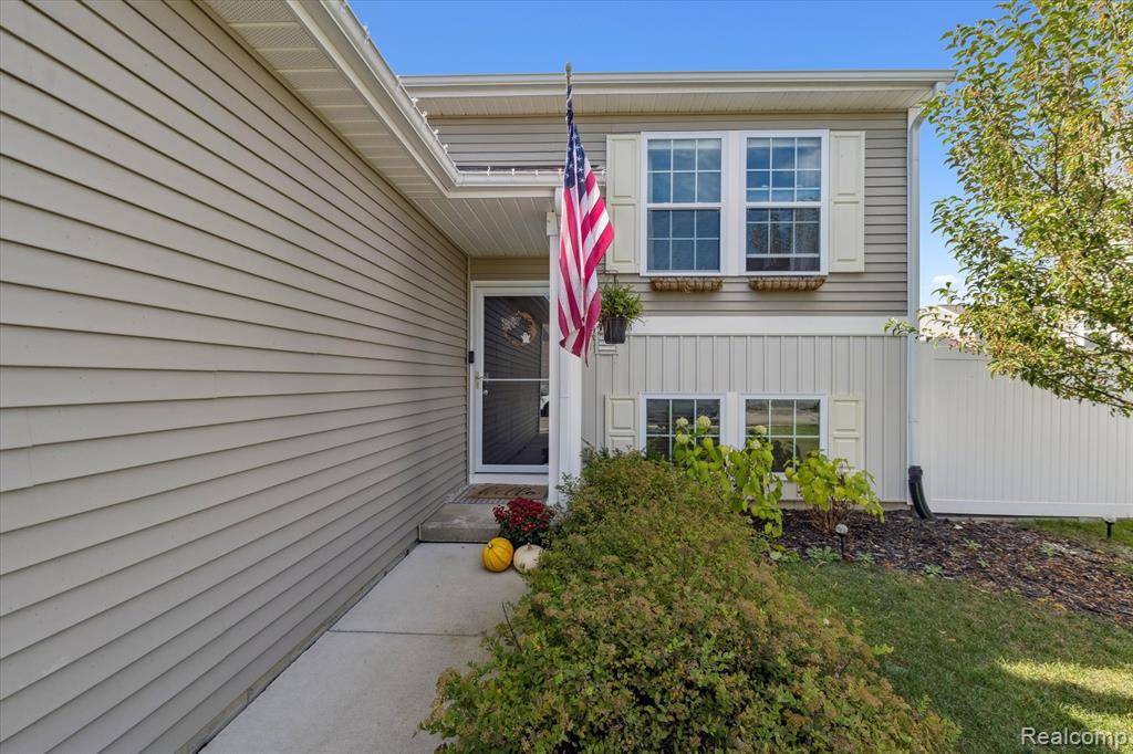 Fowlerville, MI 48836,2735 Au Gres River Drive