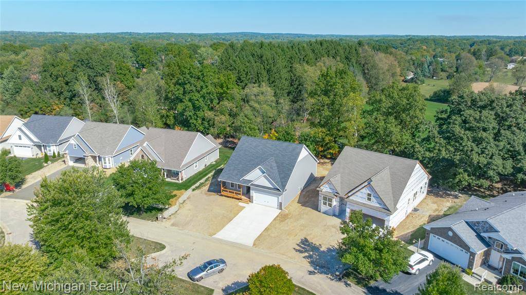 Davisburg, MI 48350,7448 Village Court