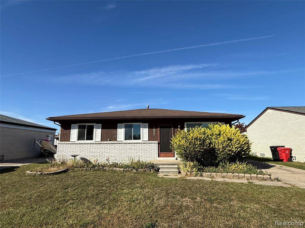 Roseville, MI 48066,16067 Secretariat Avenue