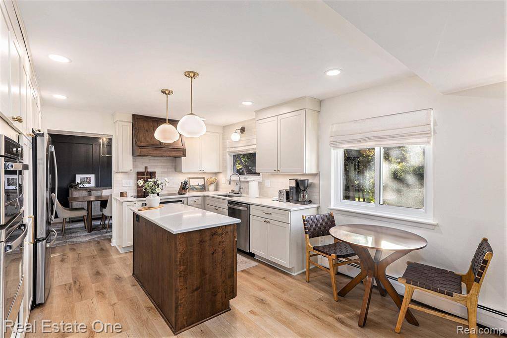 Troy, MI 48098,4259 Frostwood Court