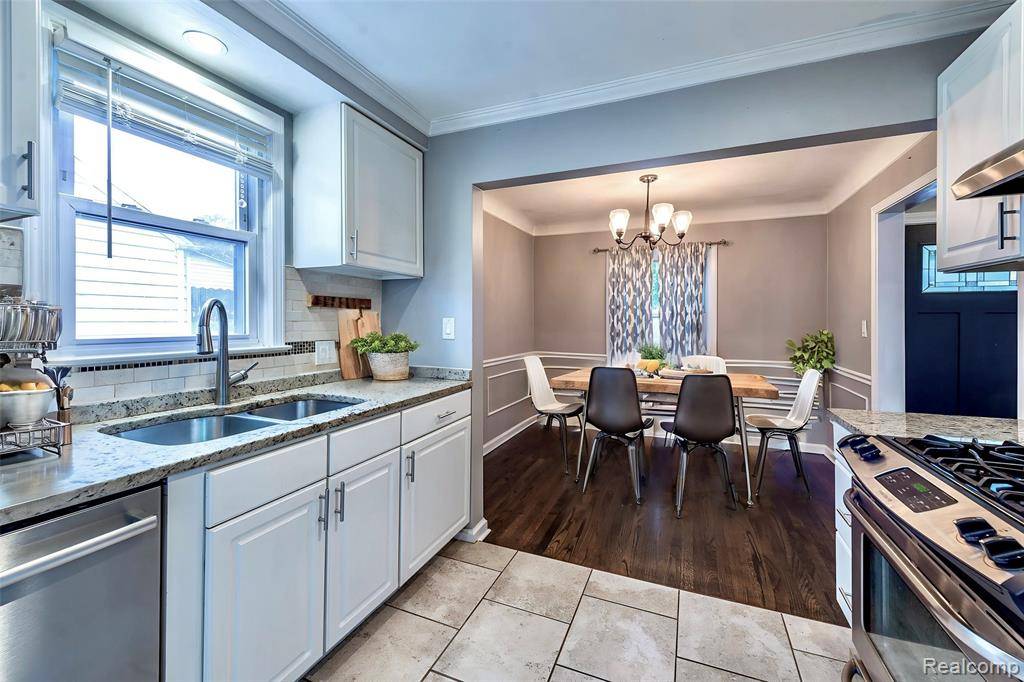 Royal Oak, MI 48073,3202 N Wilson Avenue