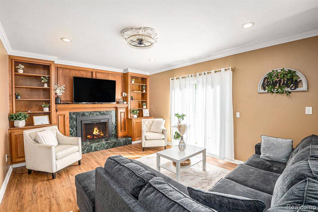 Warren, MI 48088,14310 Talbot Drive