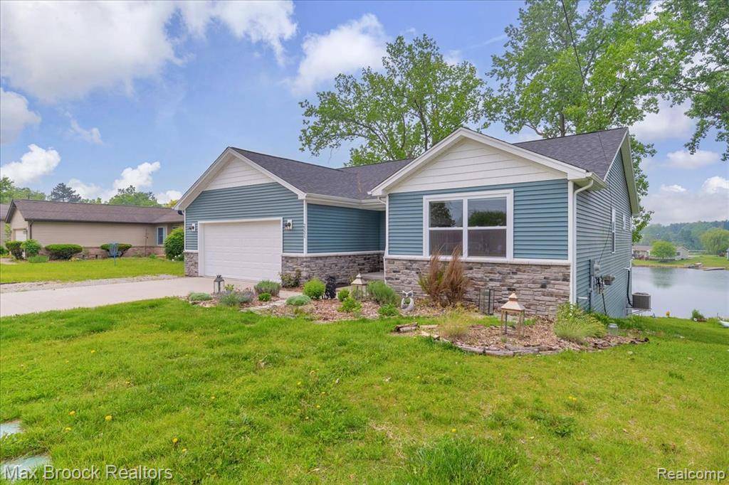 Highland, MI 48356,2331 Huff Place