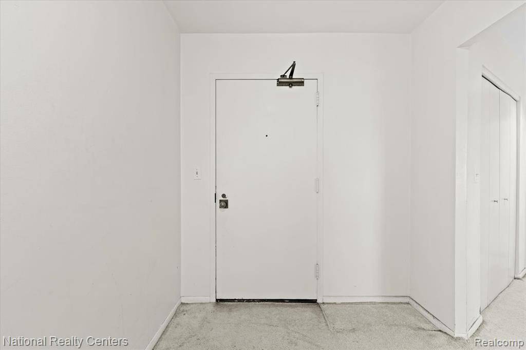 Southfield, MI 48075,5000 Town Center