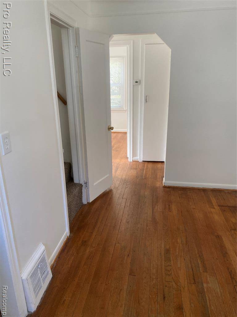 Wayne, MI 48184,4544 Edmund Street