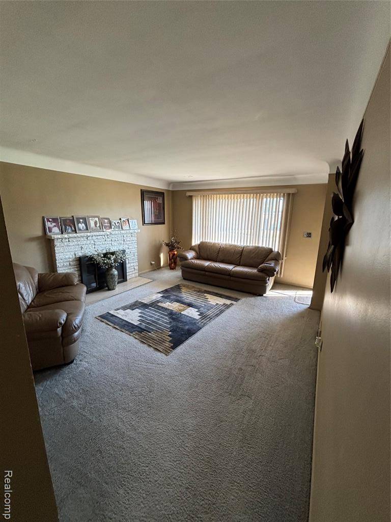 Eastpointe, MI 48021,17641 Ego Avenue