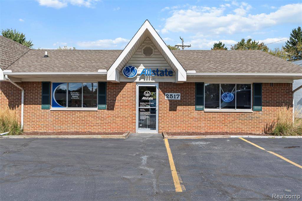 Howell, MI 48843,2473 E Grand River Avenue