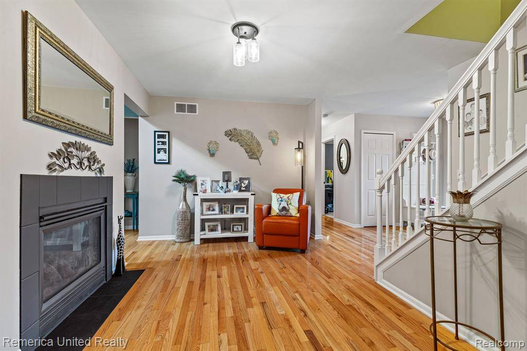 Brighton, MI 48116,6240 Northridge Hills Drive