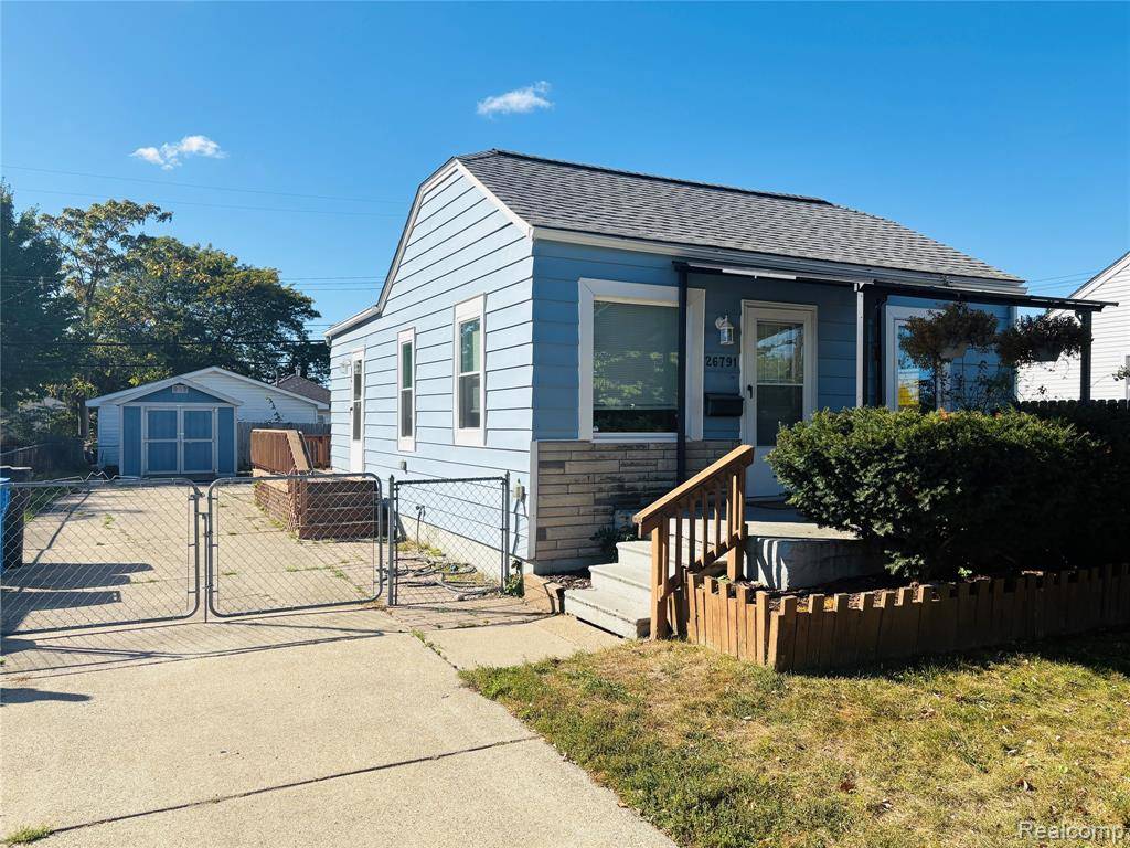 Madison Heights, MI 48071,26791 Brettonwoods Street