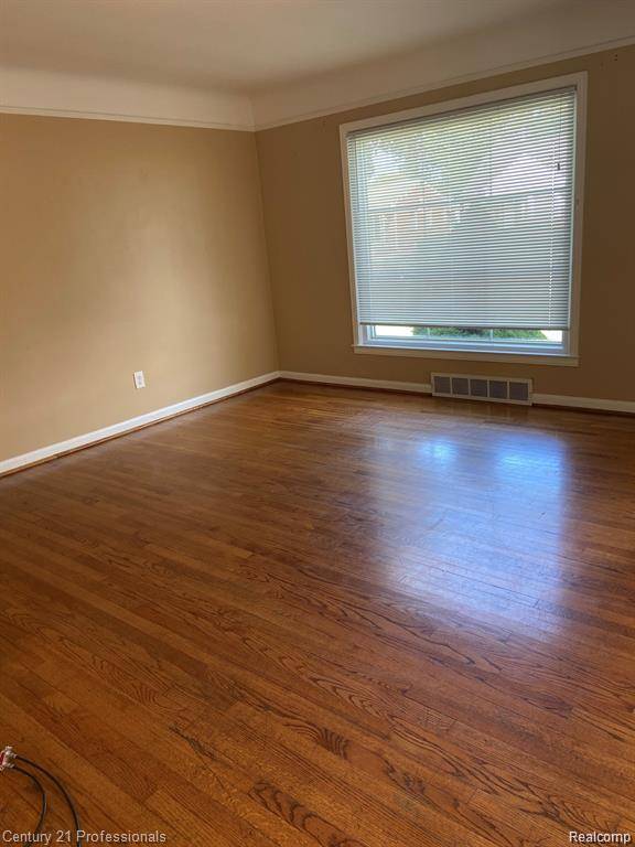 Livonia, MI 48150,9555 Arcola Street
