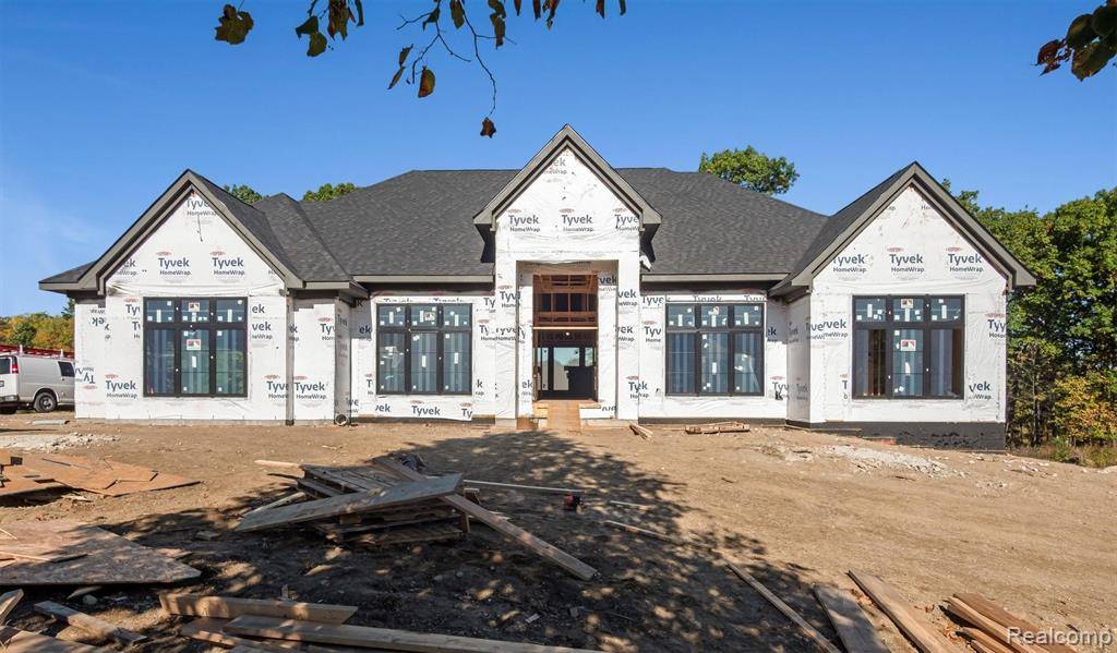 Rochester, MI 48306,4380 The Heights Boulevard