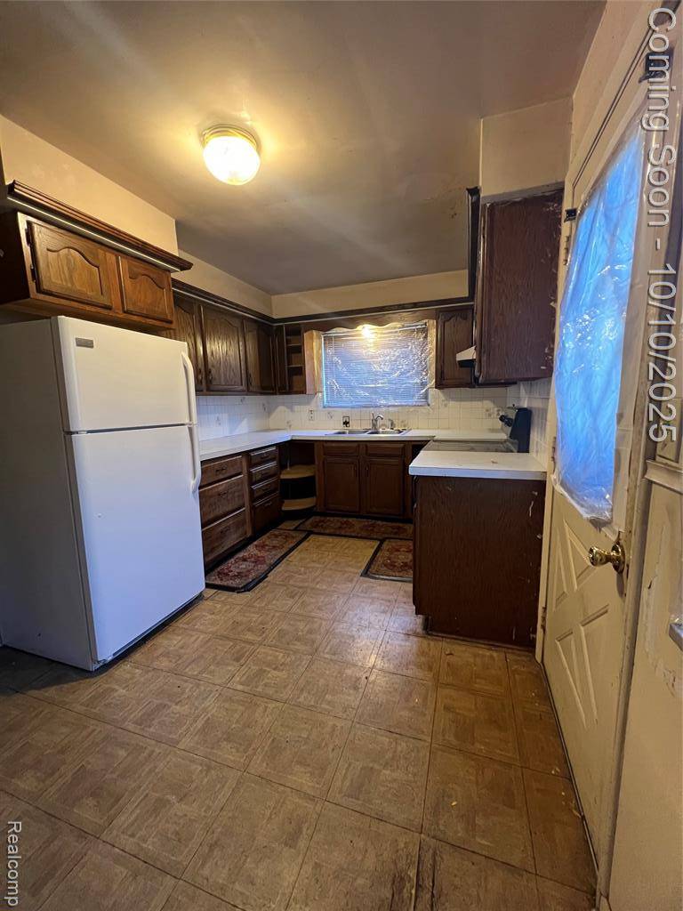 Flint, MI 48504,1209 W McClellan Street