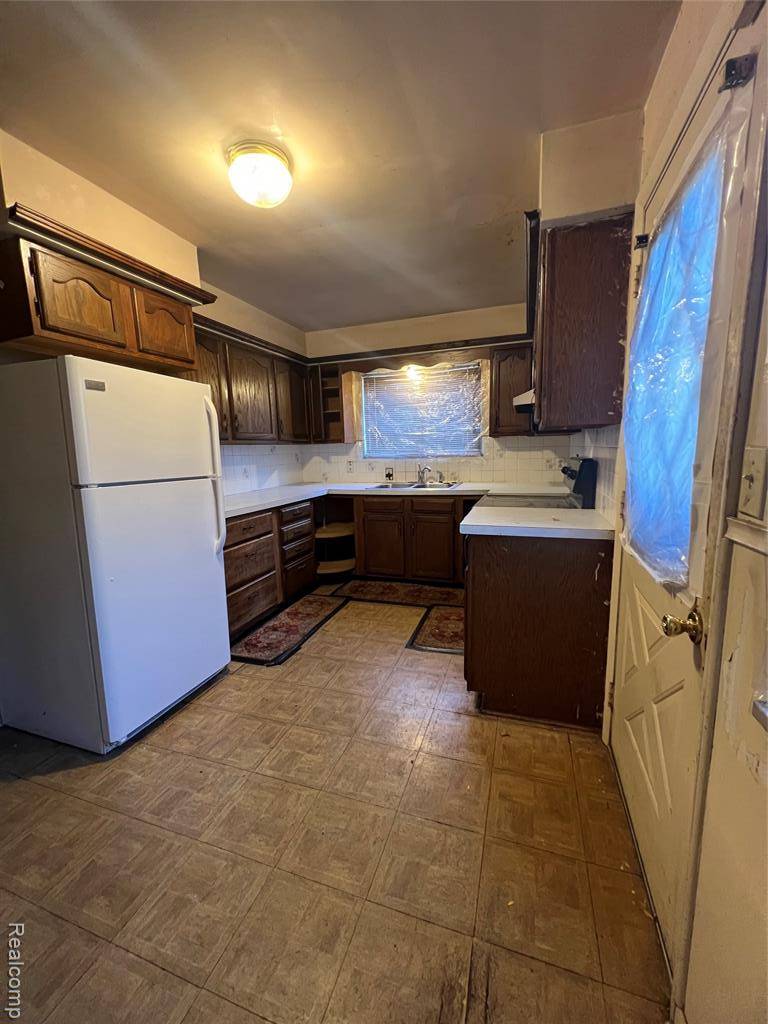 Flint, MI 48504,1209 W McClellan Street