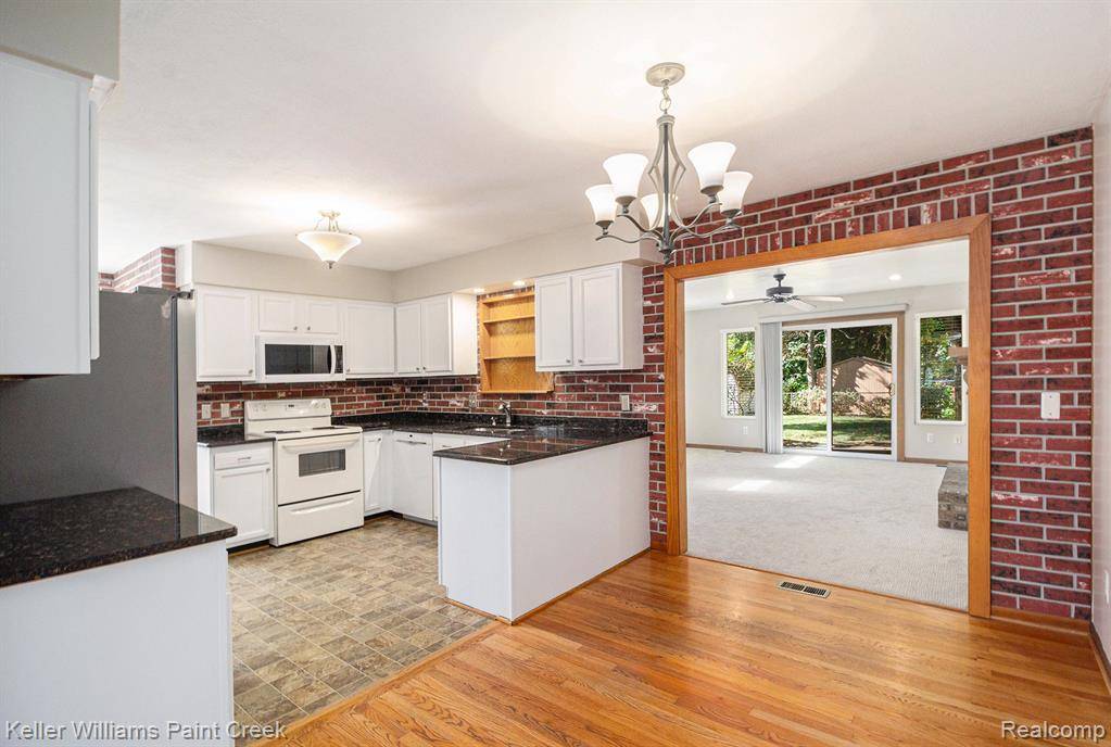 Clawson, MI,321 N Washington Avenue