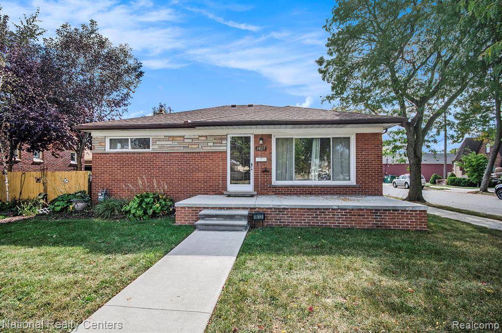 Wyandotte, MI 48192,1817 Sycamore Street