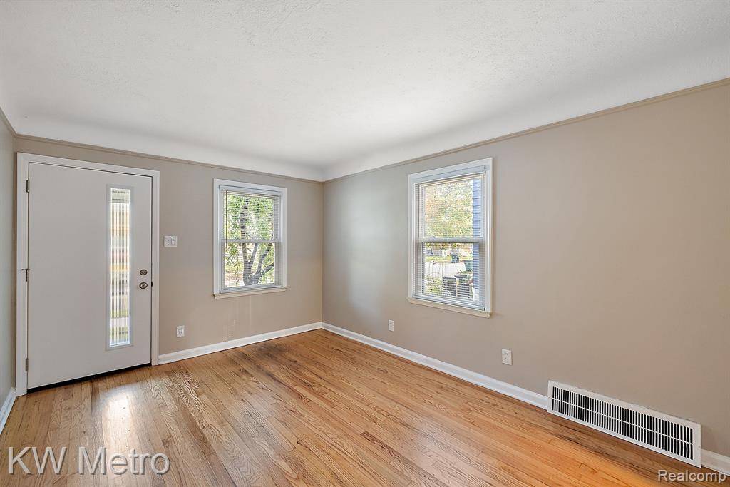 Ferndale, MI 48220,531 ALBANY Street