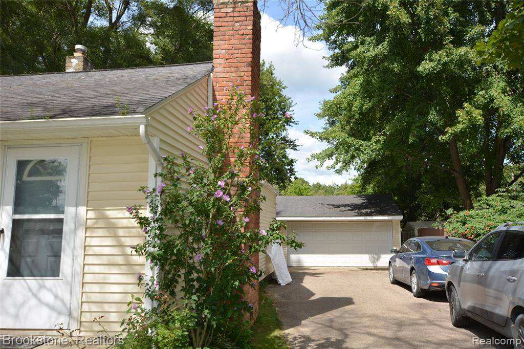 Ortonville, MI 48462,419 E Glass Road