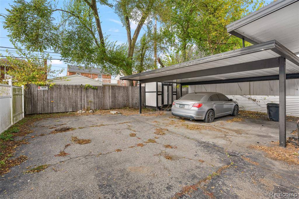 Detroit, MI 48221,19339 Griggs Street
