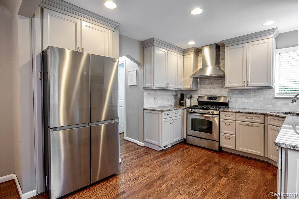 Royal Oak, MI 48073,4121 Arlington Drive