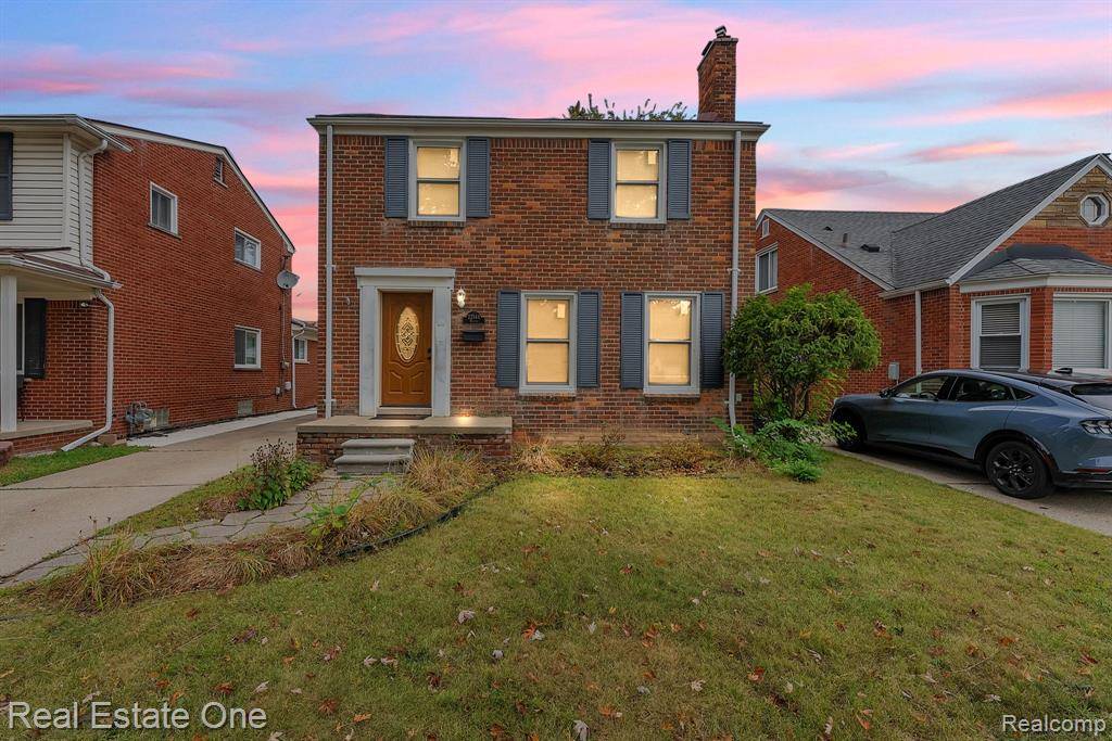 Dearborn, MI 48128,22544 Heinze Street