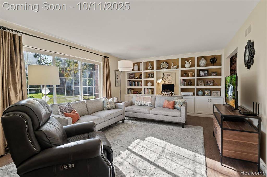 Farmington Hills, MI 48334,29660 Middlebelt Road
