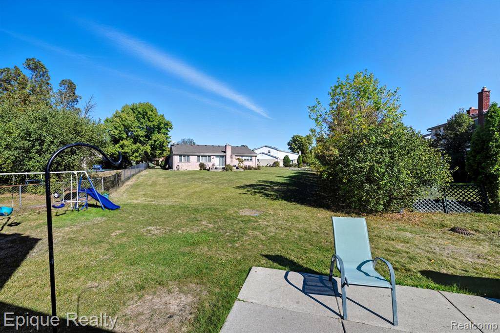 Southfield, MI 48034,22300 Ivanhoe Lane