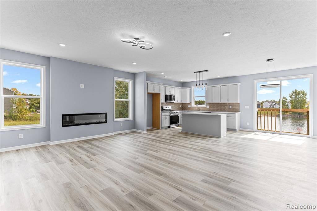 Perry, MI 48872,711 W Windward Way