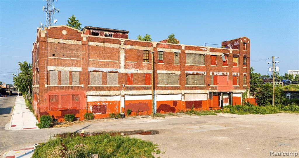 Detroit, MI 48202,600 E Milwaukee Street