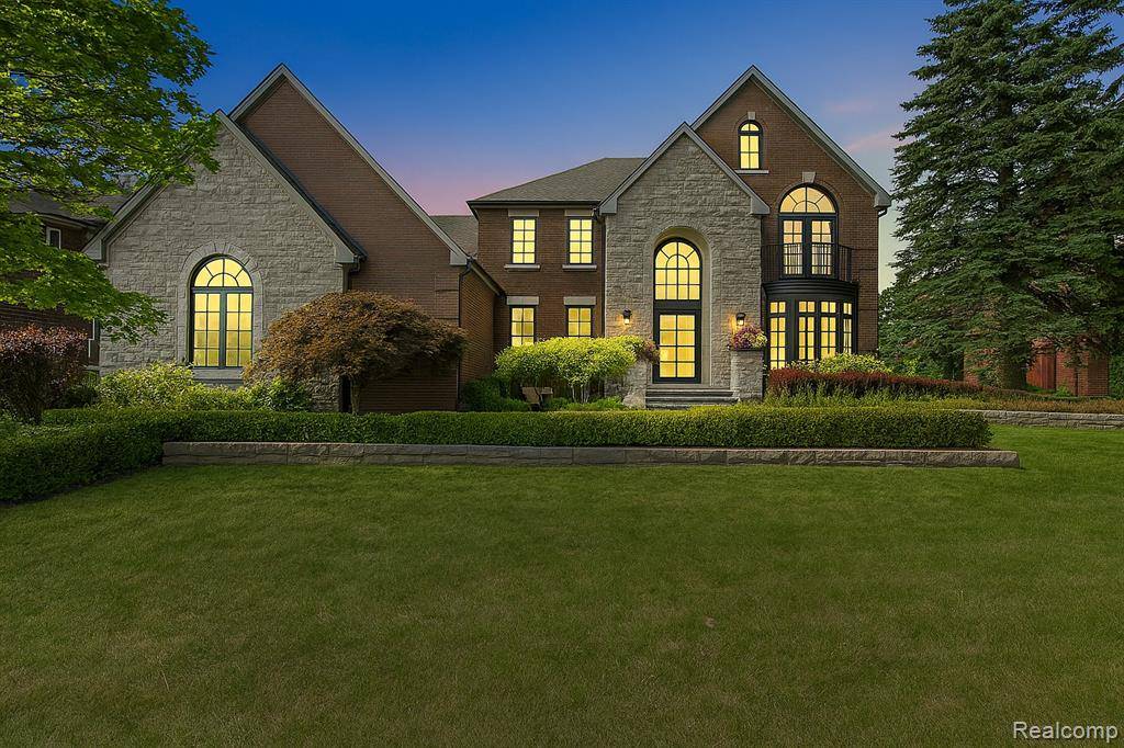 Rochester, MI 48307,628 Springview Drive