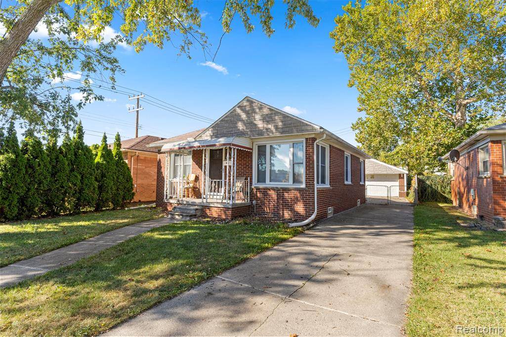 Dearborn Heights, MI 48127,7227 Colonial Street