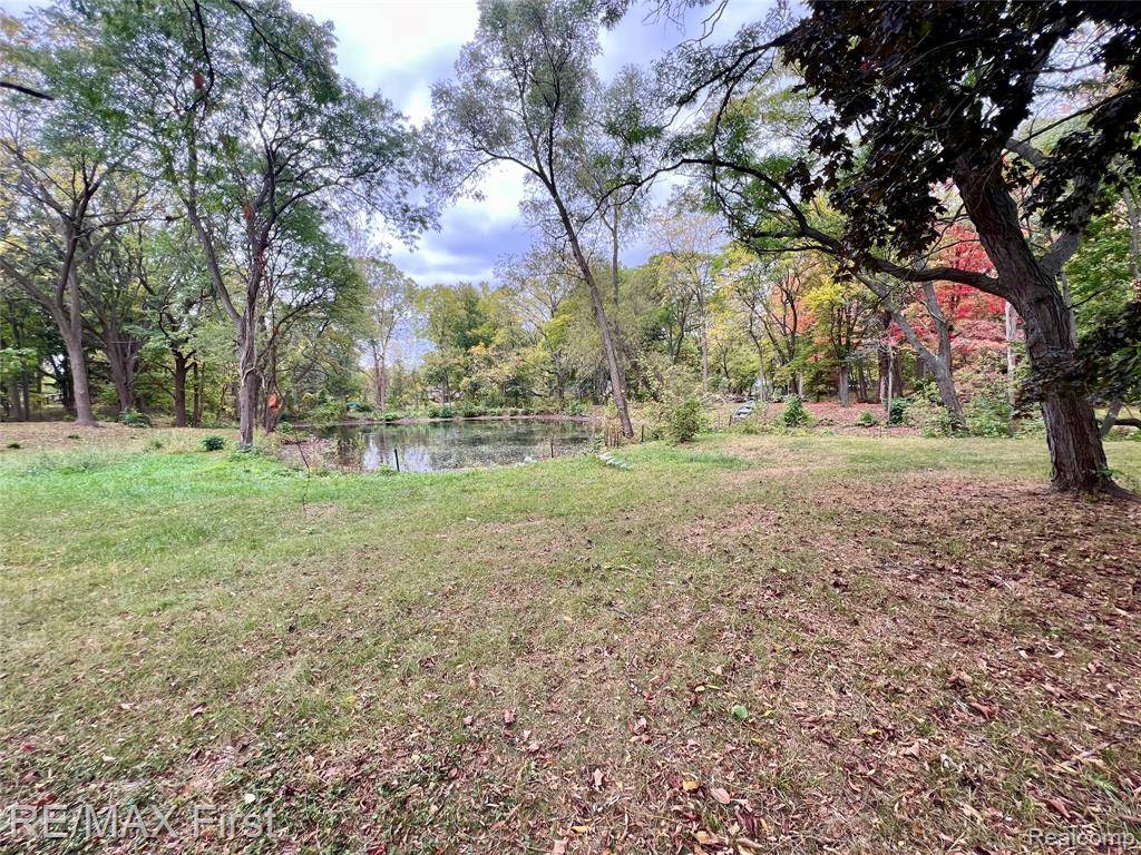 Auburn Hills, MI 48326,2375 SNELLBROOK Road