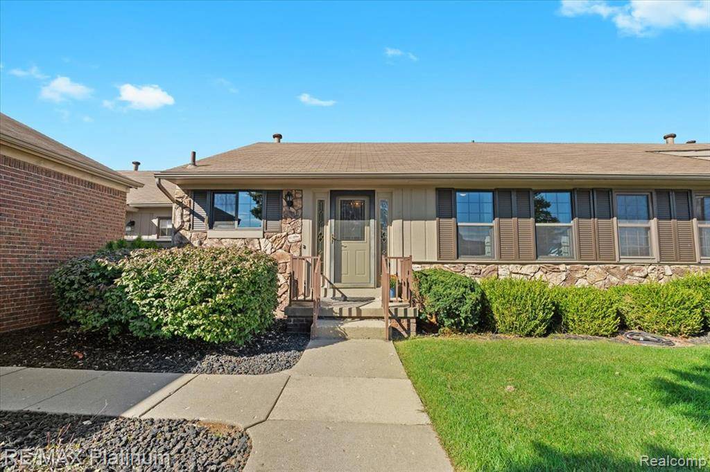 South Lyon, MI 48178,11889 Shenandoah Drive