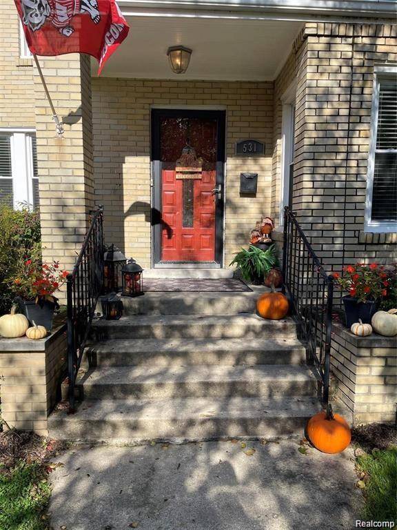 Birmingham, MI 48009,531 Oakland Avenue