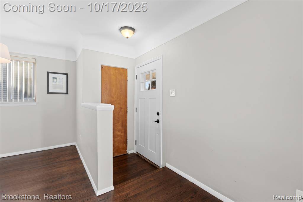 Berkley, MI 48072,1976 Sunnyknoll Avenue