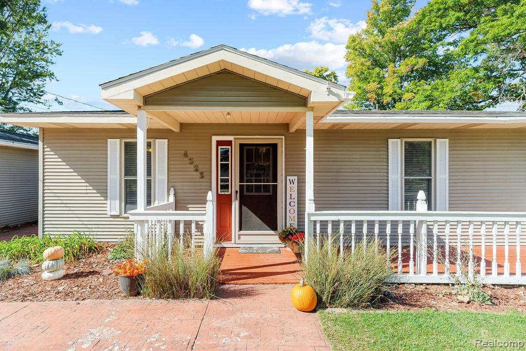 Holly, MI 48442,4323 Moonlight Drive