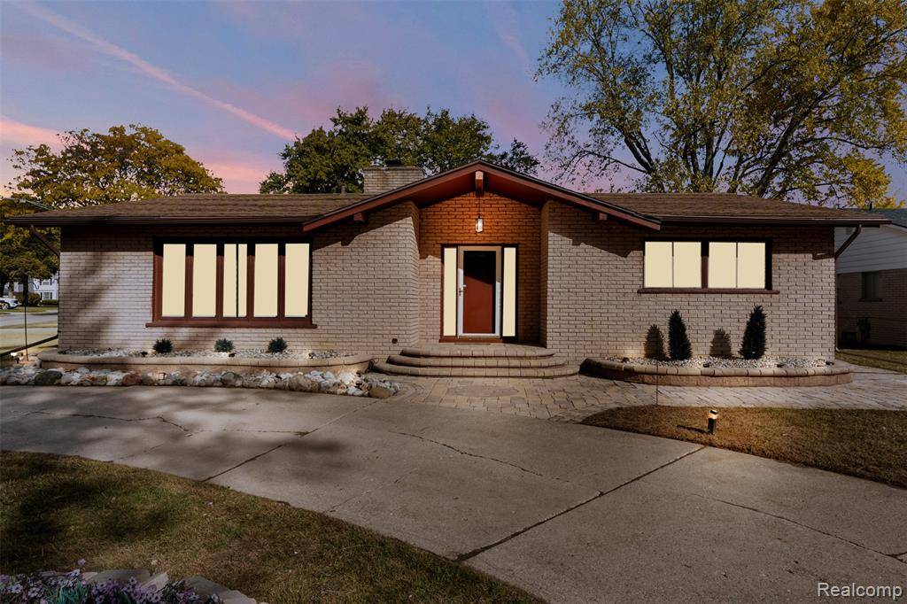 Southfield, MI 48075,18216 Filmore Street