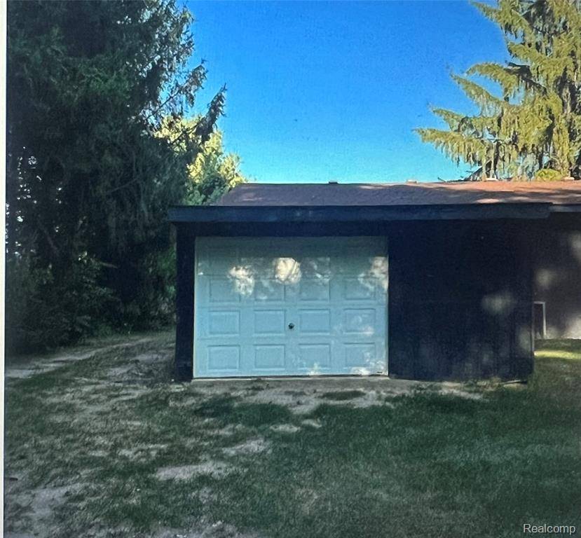 Jackson, MI 49201,6803 Napoleon Road