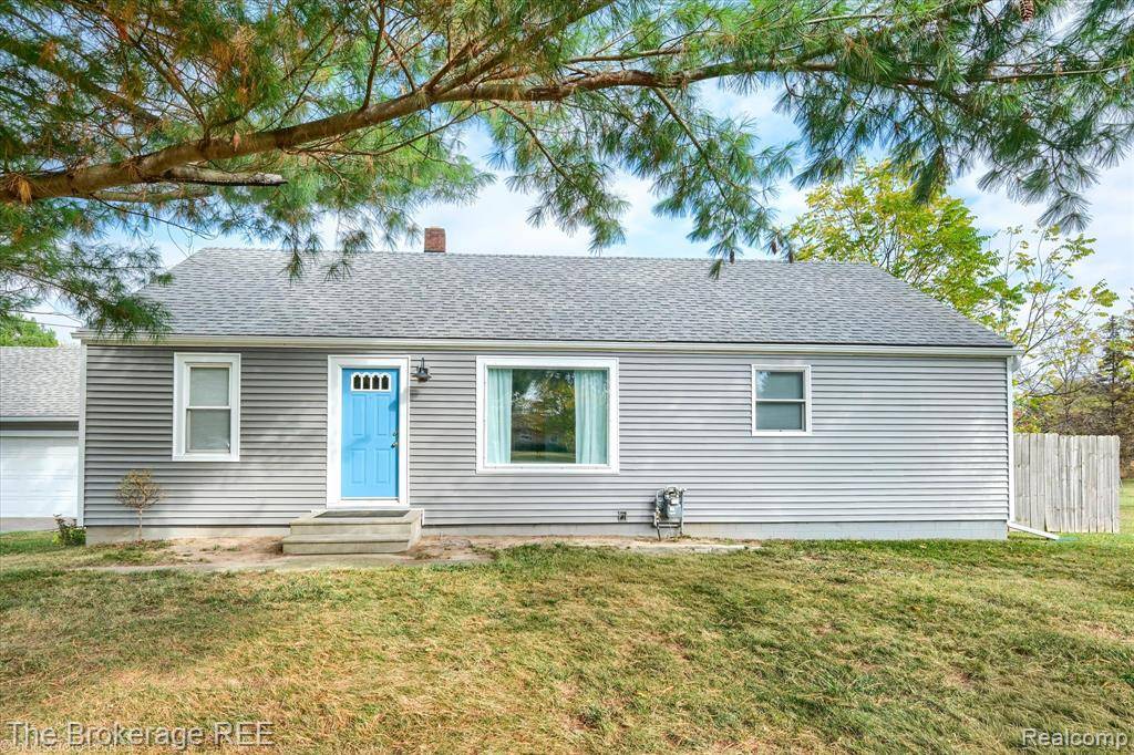 Grand Blanc, MI 48439,2061 E Grand Blanc Road