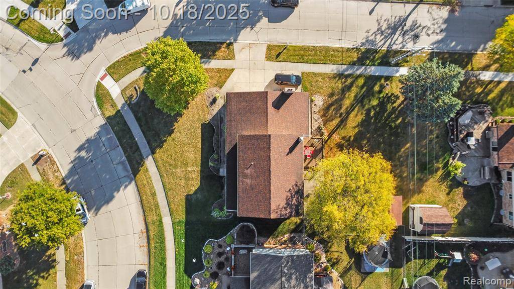 Clinton Twp, MI 48038,16136 Amore Street