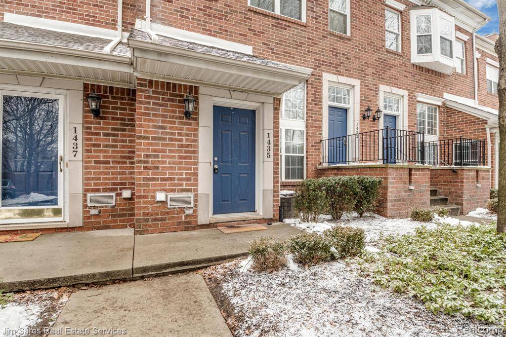 Royal Oak, MI 48067,1435 Chesapeake Drive